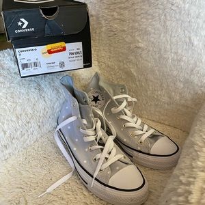 New converse, grey polka dot.